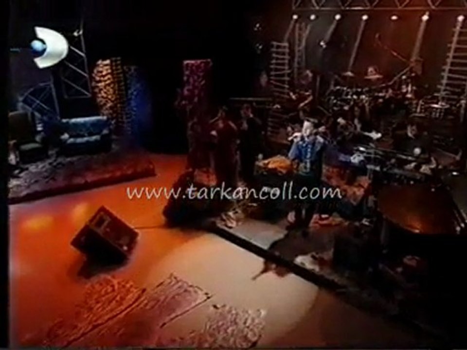 Tarkan & Ümit Sayın - Gitme (Nostalji)