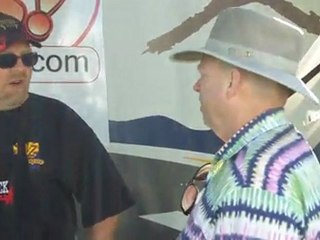 Scottie Johnson pulls brisket and talks about pellet cookers