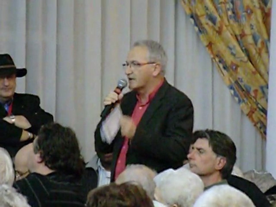 René Revol (Front de Gauche) au forum sur l'Europe de Nîmes