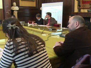 L'université Paris Descartes présente son robot humanoïde