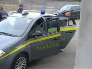 Catanzaro - Sequestrata una fabbrica cartucce e toner