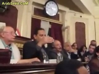 علاء الاسوانى يكشف اسرار وكواليس حواره مع الفريق احمد شفيق