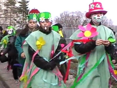 VESOUL : LE CHEVAL DE TROIE AU CARNAVAL DU MONTMARIN