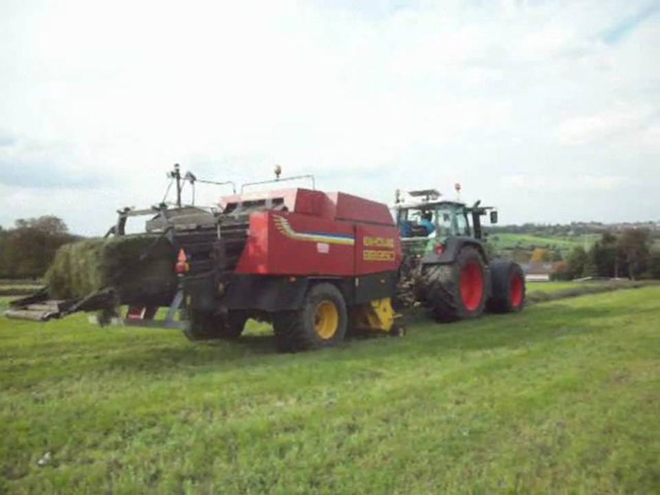 pressage & enrubannage 2010 par Fortemps !