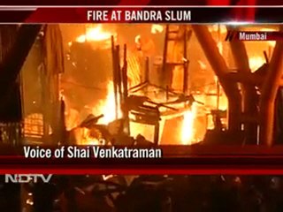 Mumbai: Major fire at slum near Bandra station
