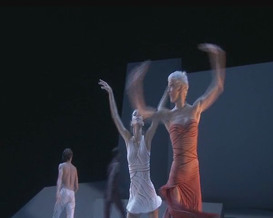 clip daphnis