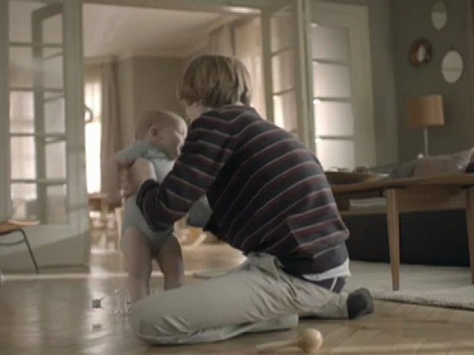 pub Evian bouteille en plastique 2011