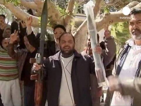 Caos in Libia. Tra Gheddafi e ribelli è anche scontro...