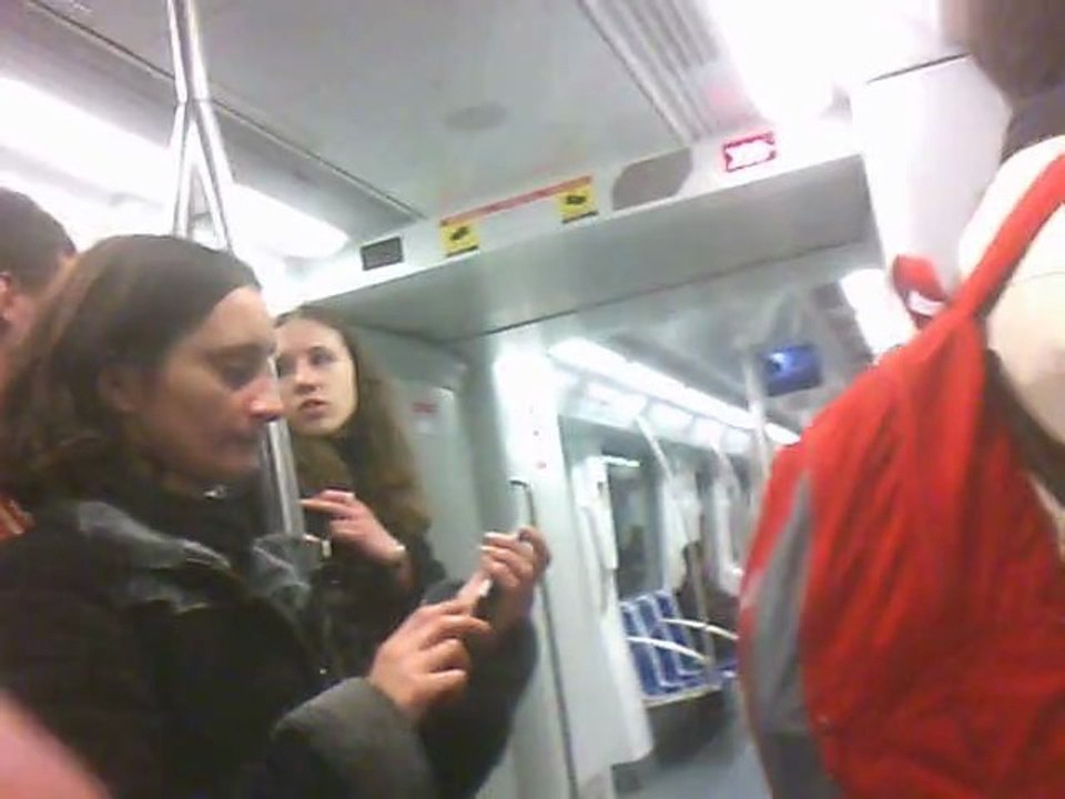 Nenette,Katia,Isa,Baptiste,Alan,Sam,Alex, metro Barcelone