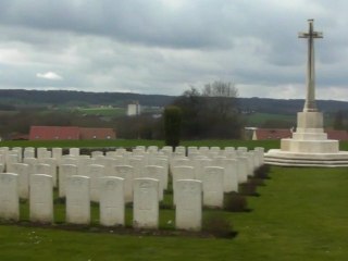 NOYON New British Cemetery