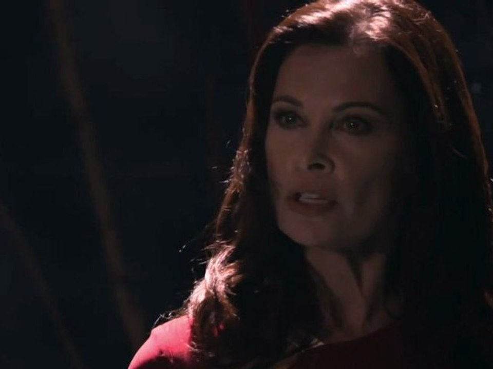 V(2009) Extrait 2x09 "Devil In A Blue Dress" #1