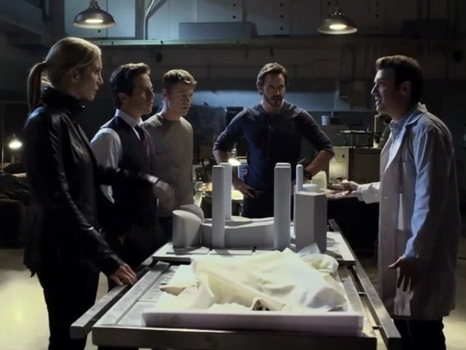 V(2009) Extrait 2x09 "Devil In A Blue Dress" #3