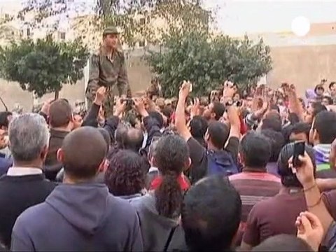 Clashes in Cairo as activists demand state security reforms