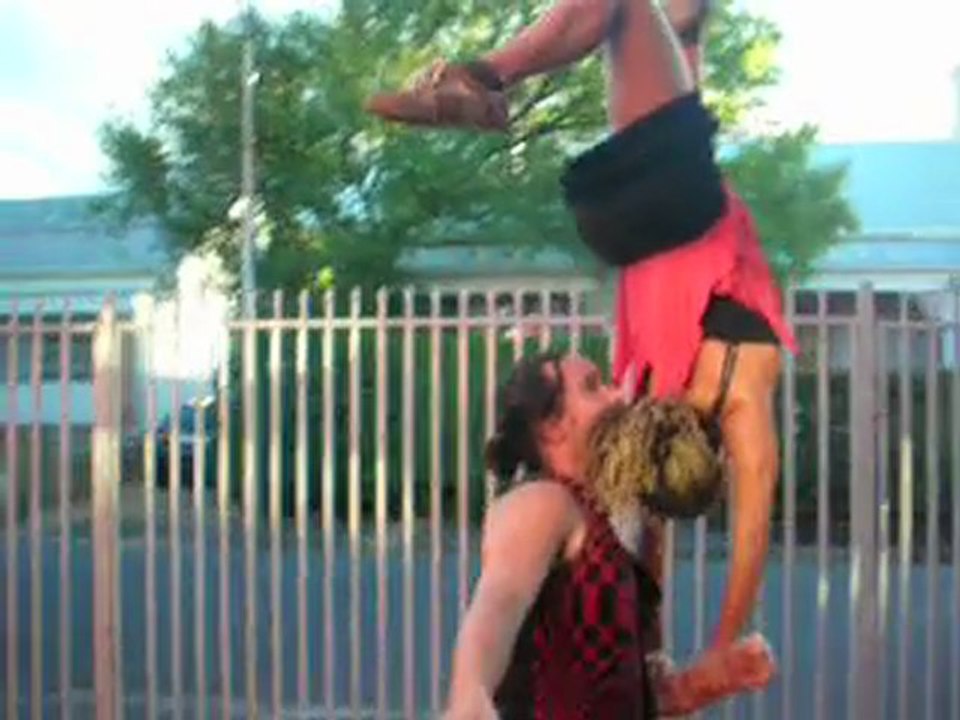 Première présentation numéro de main à main Cape Town 2010