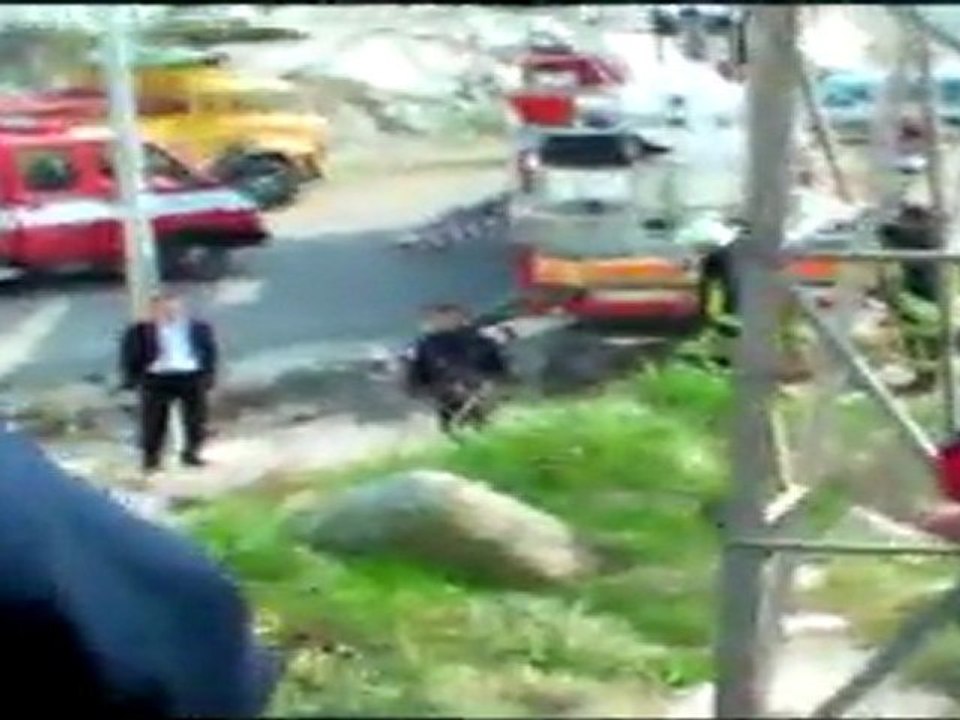 ALİAĞA'DA İNTİHAR EYLEMİ!