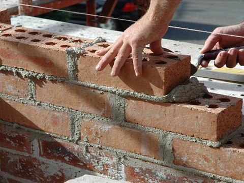 MACONS MANDELIEU/ les-artisans-de-cannes.com