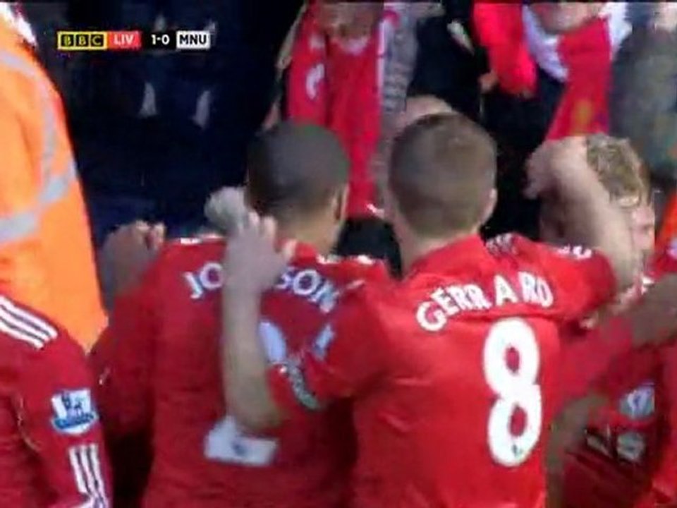 Suarez tricks Manchester United