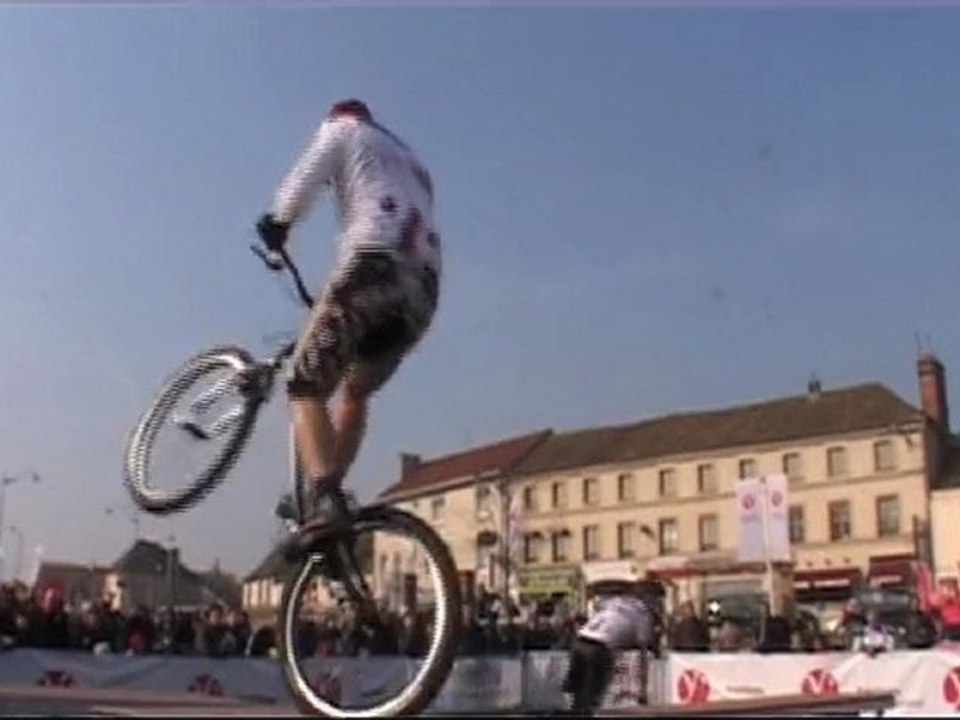 Tous Cyclistes en Yvelines à Houdan - le village vélo