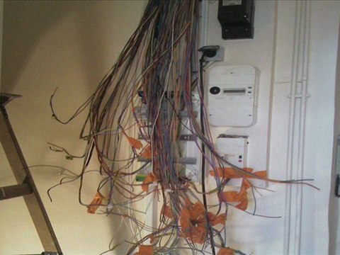 ELECTRICIENS MANDELIEU/ les-artisans-de-cannes.com