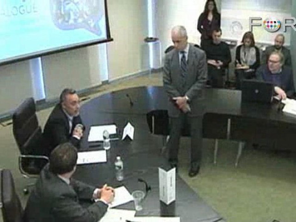 Andrew Rasiej: Do Social Media Users Think Differently?