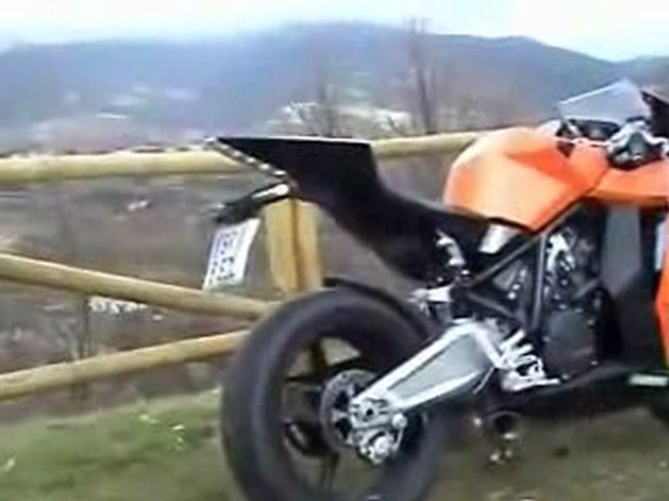 KTM RC8 test