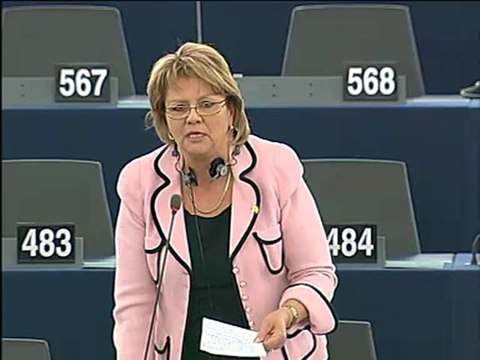 Siiri Oviir on Female poverty - Equality between women and m