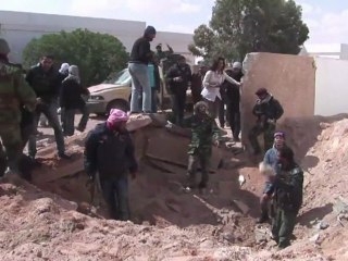 Libye: un raid aérien touche des habitations à Ras Lanouf