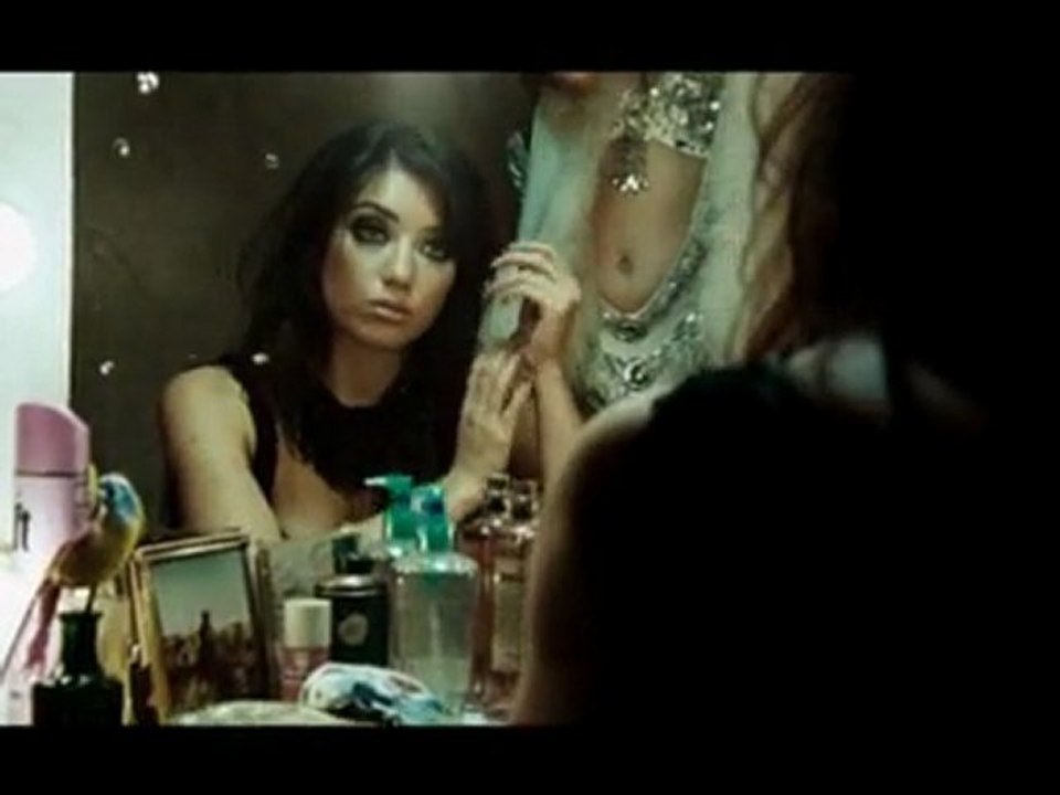 Shadow Puppets' Miles now solo