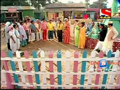 Lapataganj - 8th March 2011 Watch Online - Part2