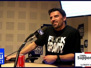 Tribune PSG avec Grégory Coupet