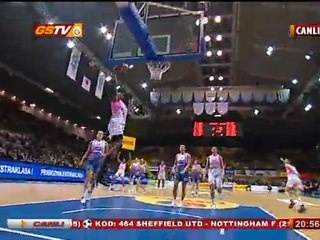 MVP Sylvia Fowles Smaç