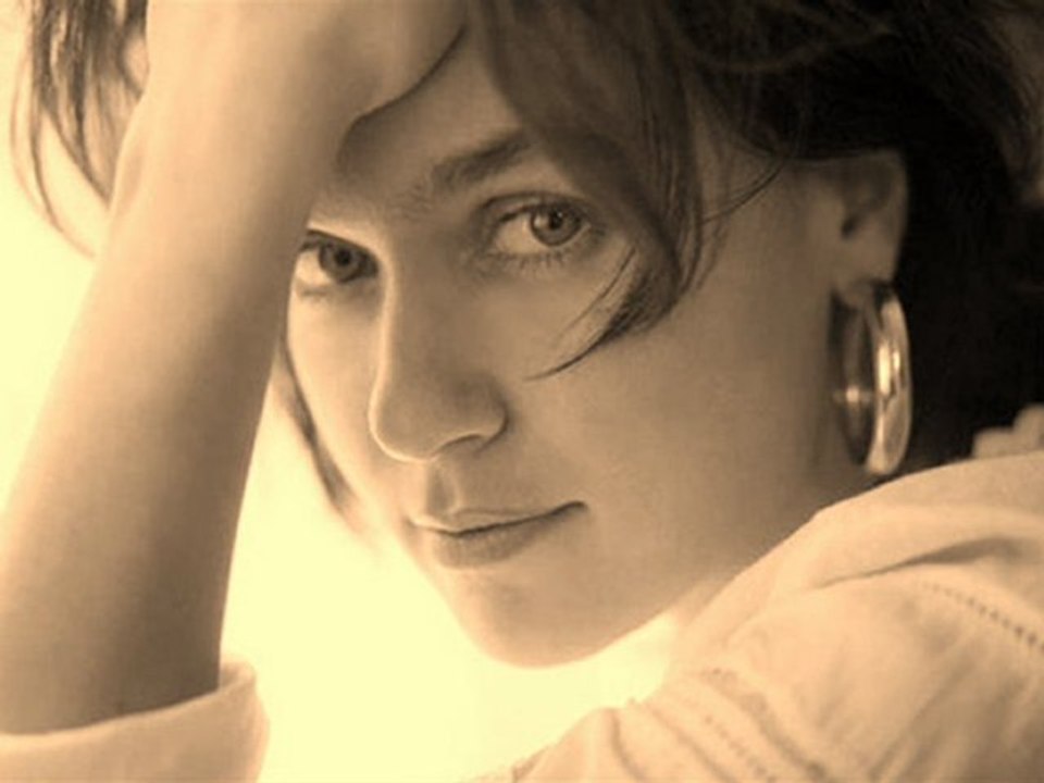 Şevval Sam - Söyleyemem Derdimi