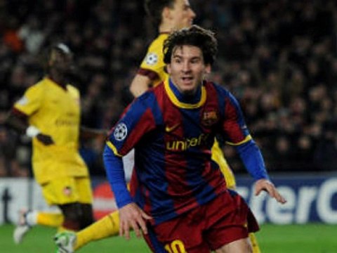 Barcelona 3-1 Arsenal Messi double, Van Persie red-card