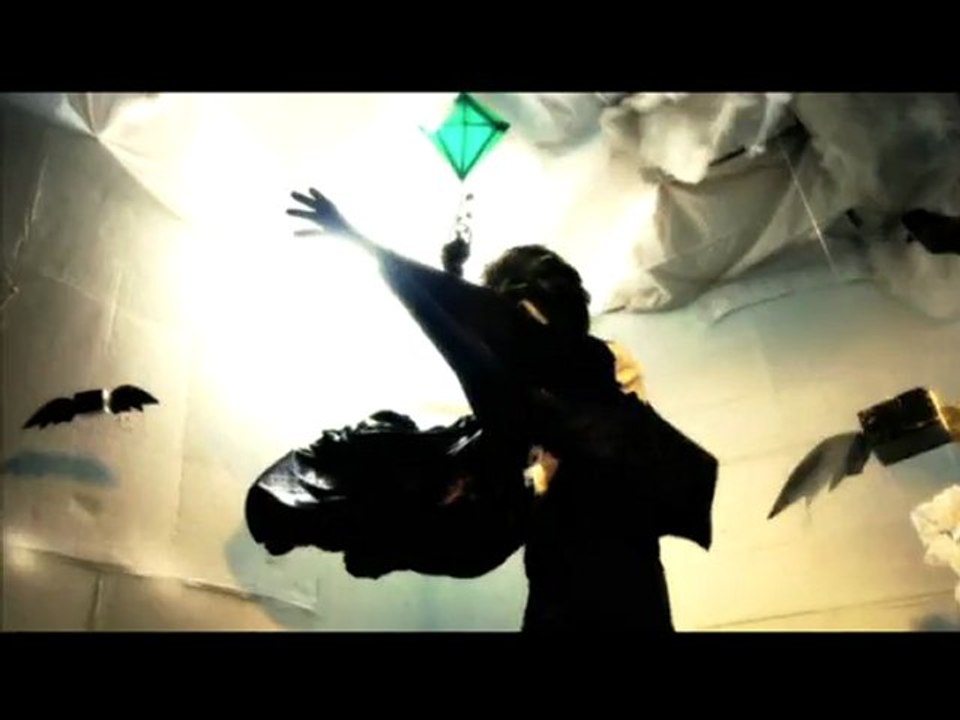 Micromattic video Clip_ Under Over The Cloud