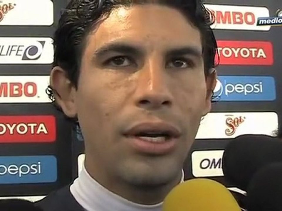 Medio Tiempo.com - Campamento Chivas. 4 de Febrero 2011..mov