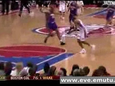 long bounce pass between legs