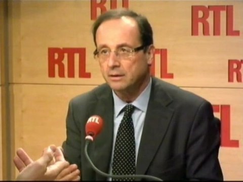 François Hollande, député socialiste et président du Con