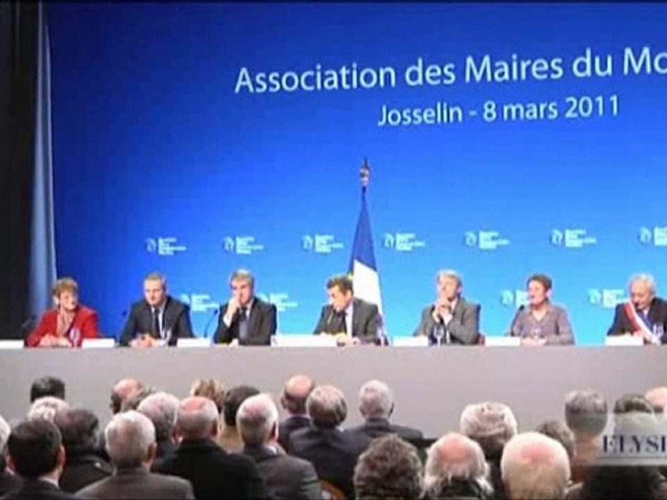 Nicolas Sarkozy et les élus du Morbihan: "Un moment de dialo