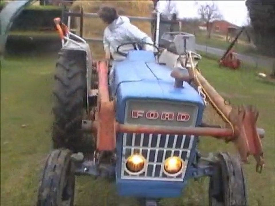 TRACTOR FORD