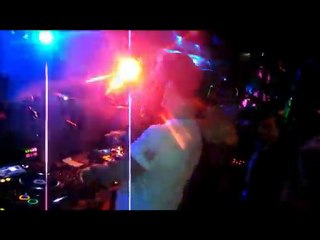 (HD) 5 Mars 2011 - Remady & Manu L en live au Podium 2000