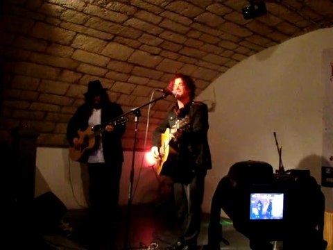 Arno santamaria ma bouteille à Bourges