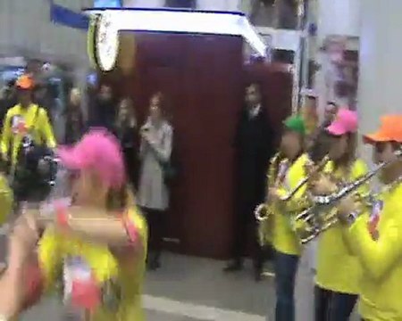 bando xl 25.02.2011 metroda kahve dünyası acıldı