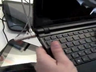 Hands On: Russian Netbook DNS Running MeeGo
