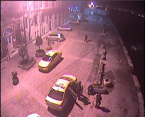 Sizce Bir bayan geri viteste ne zaman durur?