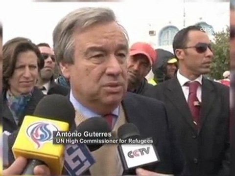 Tunus-Libya sınırındaki göçmen kamplarında...