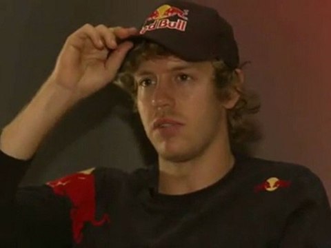 F1, GP Singapore 2010: Sebastian Vettel commenta la gara