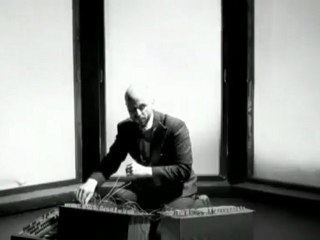 Mikael Delta ft Etten "She's A Boy" (Official Music Video)