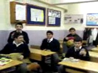 sınıfta doğal müzik...xd(koptuk)