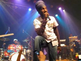 Sizzla Kalonji & The Firehouse Crew 'Live Geneve'