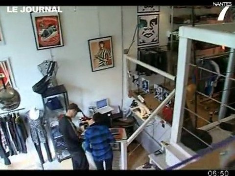 Art: Gainsbourg en mégots de cigarette! (Nantes)